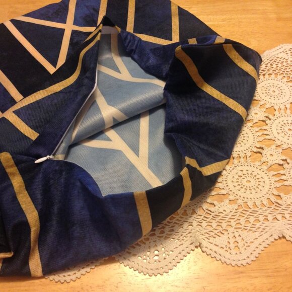 Abstract accent pillow cover decor item nwot - Picture 4 of 5